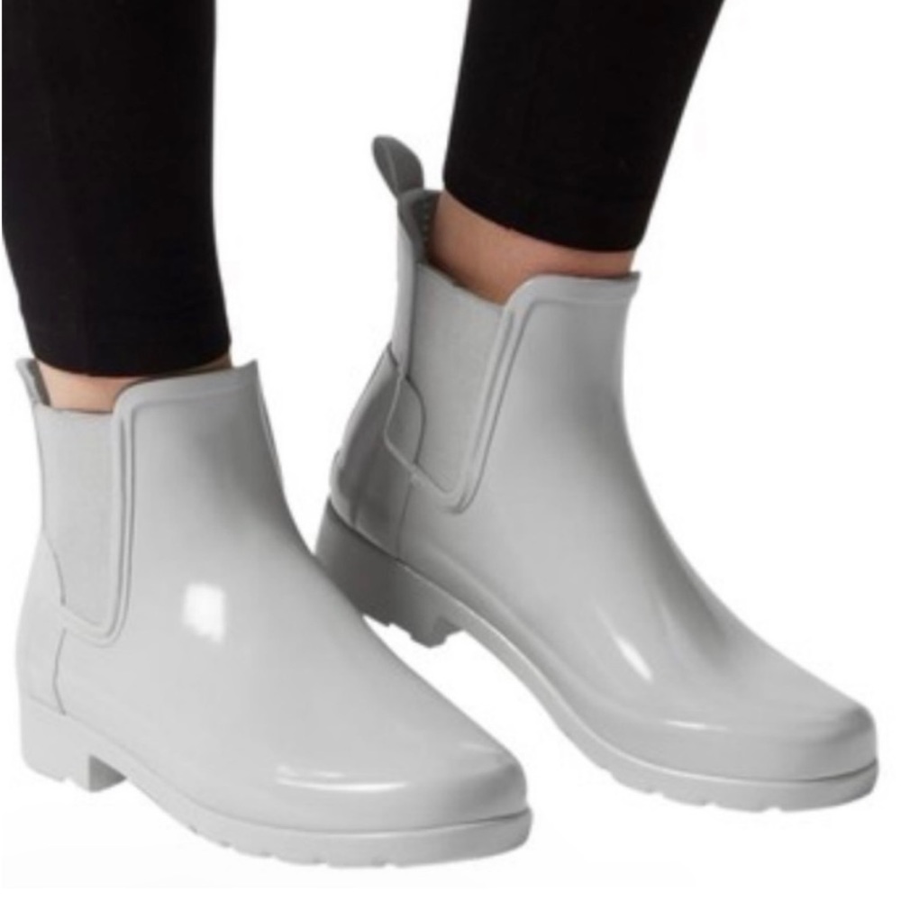 Hunter Chelsea Ankle Light Gray Gloss Rain Boot